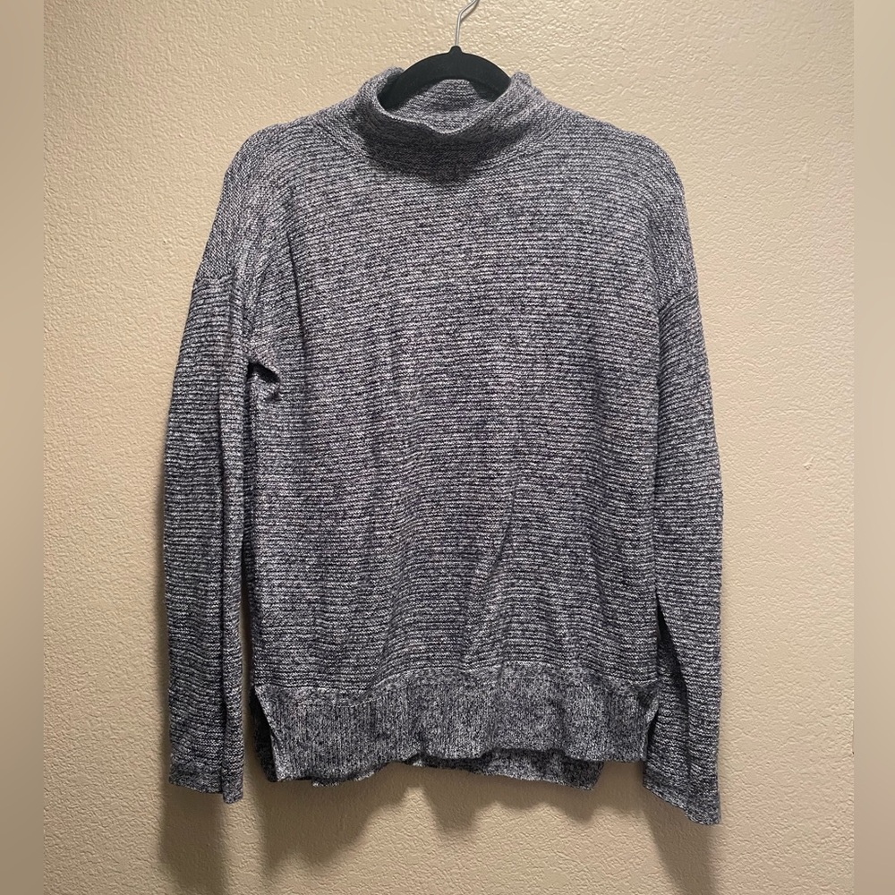 Old Navy Gray Mock Neck Sweater - M
